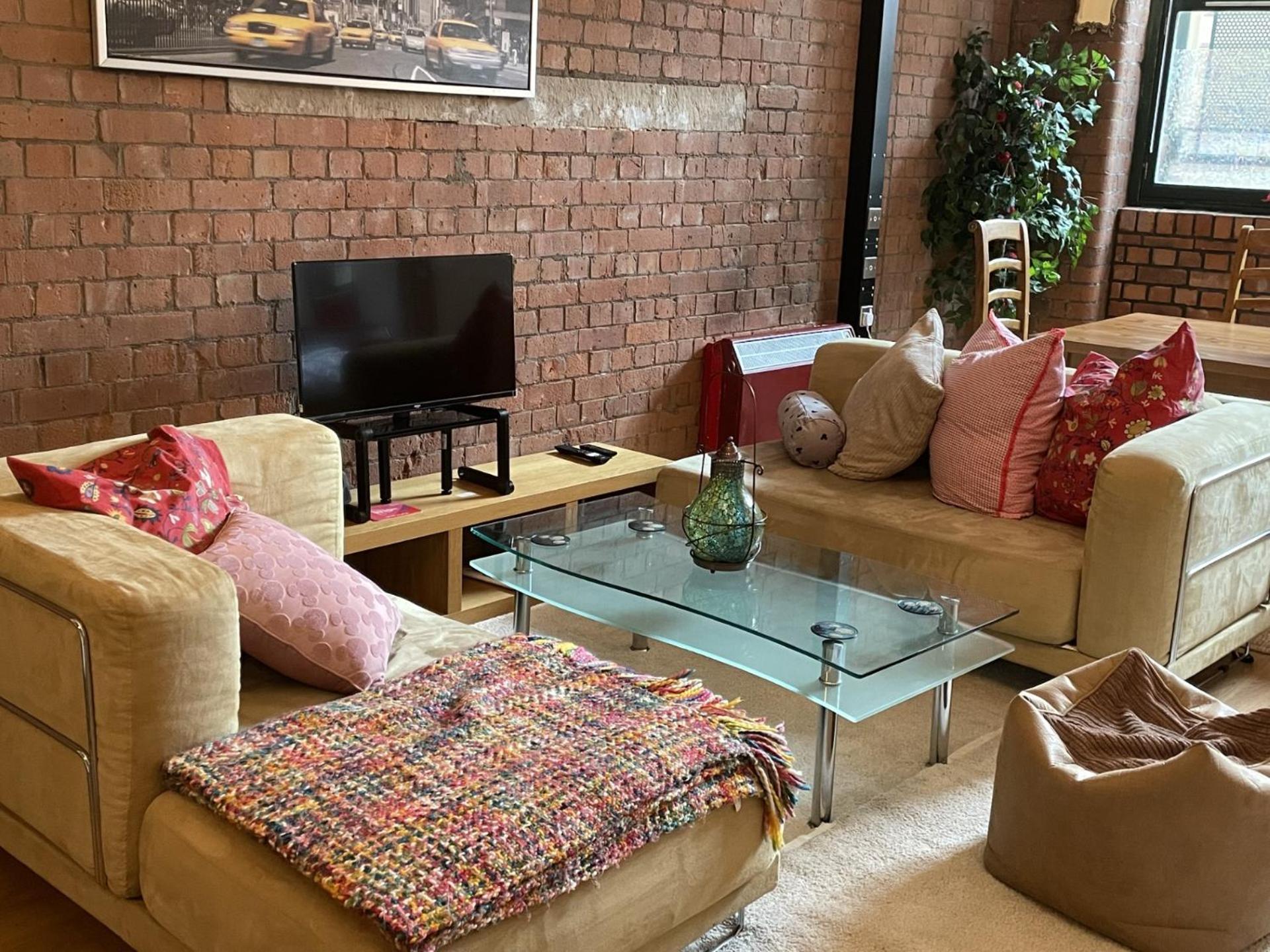 Central Northern Quarter Two Bedroom Apartment Manchester Exterior photo
